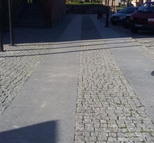 Przebudowa układu drogowego Ratusz miejski w Tolkmicku
